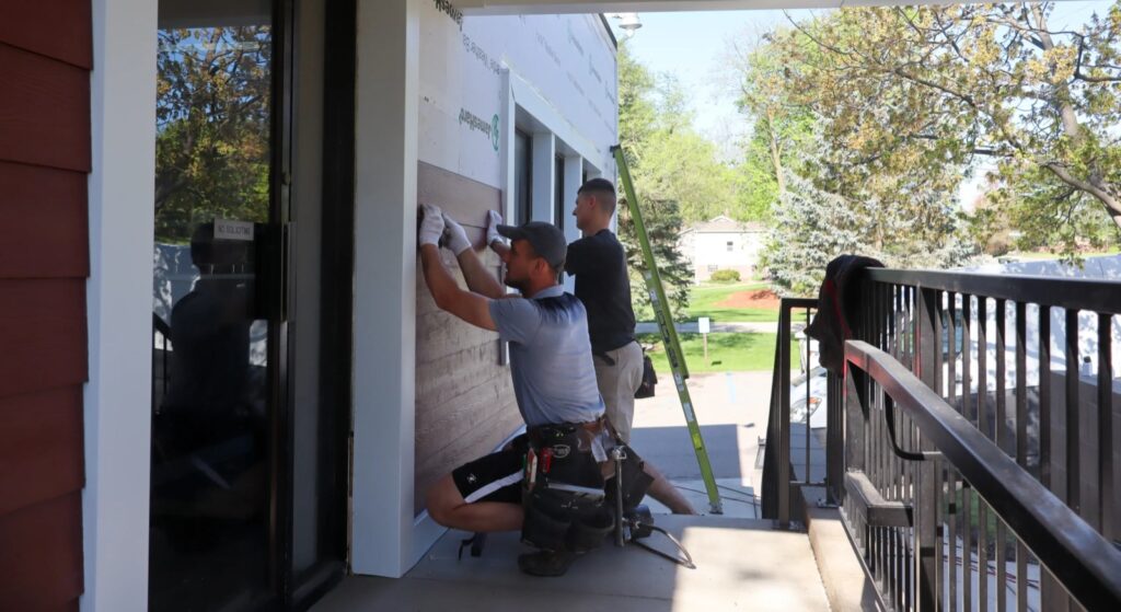 Selecting a Siding Contractor Southfield MI for Energy Audits